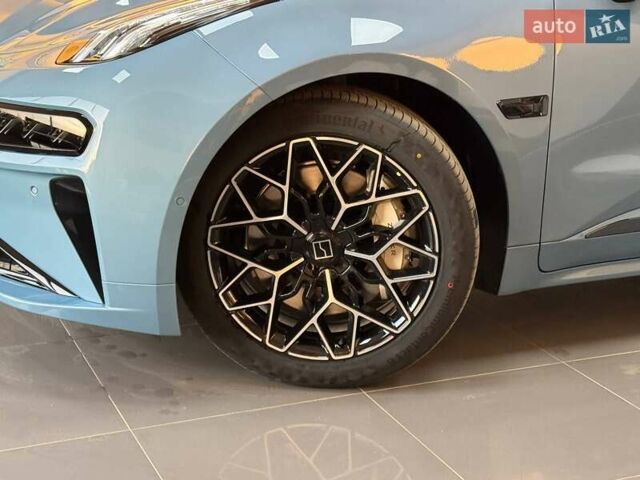 Синий Zeekr 001, объемом двигателя 0 л и пробегом 1 тыс. км за 45199 $, фото 2 на Automoto.ua