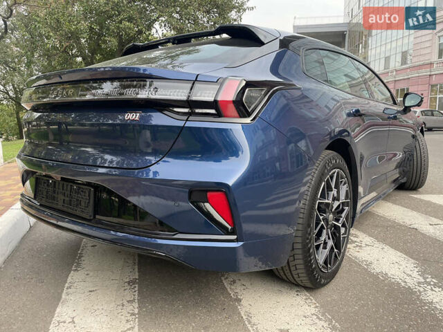 Синий Zeekr 001, объемом двигателя 0 л и пробегом 1 тыс. км за 42900 $, фото 3 на Automoto.ua
