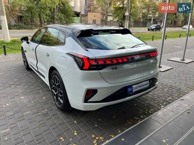 Зеленый Zeekr 001, объемом двигателя 0 л и пробегом 1 тыс. км за 41800 $, фото 5 на Automoto.ua