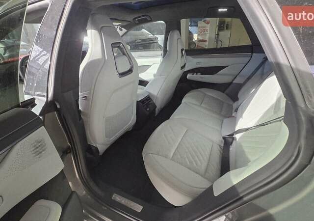 Зелений Zeekr 001, об'ємом двигуна 0 л та пробігом 12 тис. км за 42999 $, фото 12 на Automoto.ua