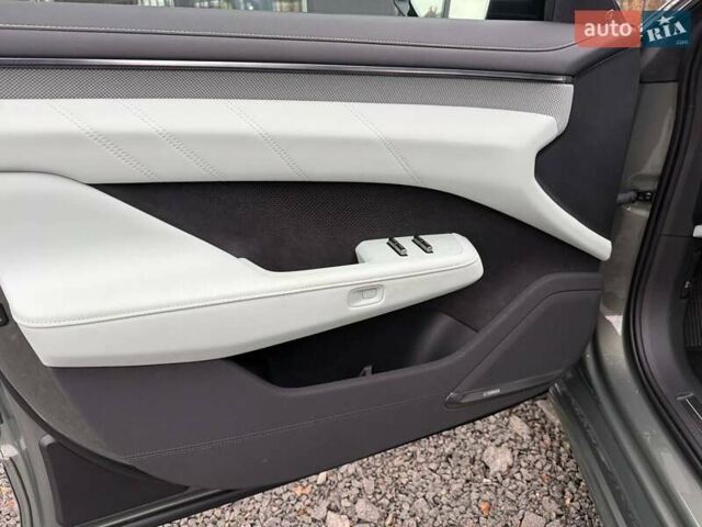 Зелений Zeekr 001, об'ємом двигуна 0 л та пробігом 13 тис. км за 46000 $, фото 28 на Automoto.ua