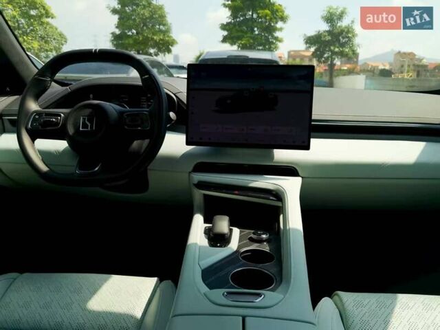 Зеленый Zeekr 001, объемом двигателя 0 л и пробегом 10 тыс. км за 41500 $, фото 10 на Automoto.ua