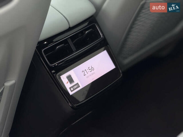 Zeekr 001 2024 у Києві на Automoto.ua Зелений Zeekr 001, об'ємом двигуна 0 л та пробігом 14 тис. км за 44999 $, фото 28 на Automoto.ua