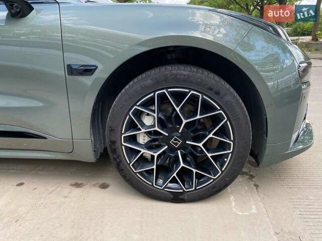 Зеленый Zeekr 001, объемом двигателя 0 л и пробегом 15 тыс. км за 45500 $, фото 9 на Automoto.ua