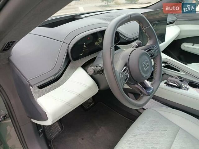 Zeekr 001 2024 в Хмельницком на Automoto.ua Зеленый Zeekr 001, объемом двигателя 0 л и пробегом 11 тыс. км за 38400 $, фото 18 на Automoto.ua