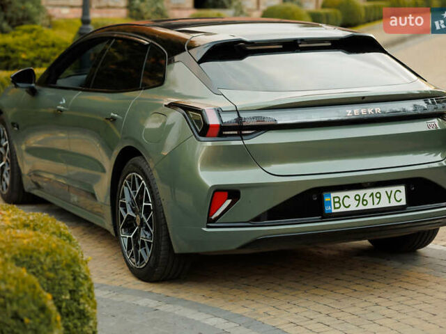 Зелений Zeekr 001, об'ємом двигуна 0 л та пробігом 39 тис. км за 37800 $, фото 4 на Automoto.ua