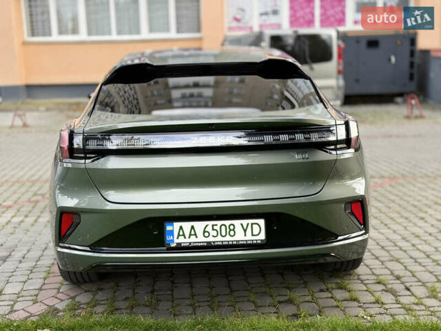 Zeekr 001 2024 в Могилев-Подольском на Automoto.ua Зеленый Zeekr 001, объемом двигателя 0 л и пробегом 7 тыс. км за 41000 $, фото 13 на Automoto.ua