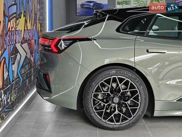 Зеленый Zeekr 001, объемом двигателя 0 л и пробегом 1 тыс. км за 38399 $, фото 9 на Automoto.ua