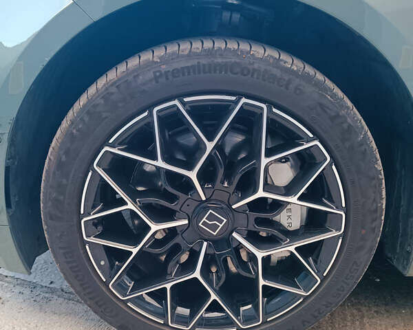 Zeekr 001 2024 в Хмельницком на Automoto.ua Зеленый Zeekr 001, объемом двигателя 0 л и пробегом 13 тыс. км за 45000 $, фото 8 на Automoto.ua