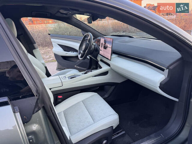 Зелений Zeekr 001, об'ємом двигуна 0 л та пробігом 11 тис. км за 49500 $, фото 35 на Automoto.ua