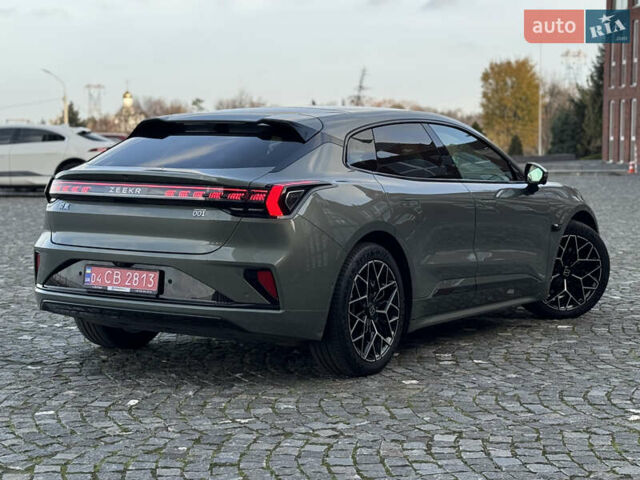 Зелений Zeekr 001, об'ємом двигуна 0 л та пробігом 13 тис. км за 42500 $, фото 3 на Automoto.ua