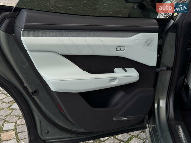 Зелений Zeekr 001, об'ємом двигуна 0 л та пробігом 13 тис. км за 42500 $, фото 24 на Automoto.ua