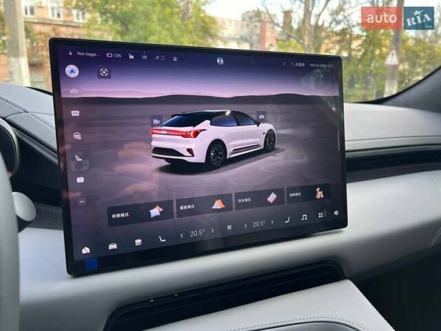 Зеленый Zeekr 001, объемом двигателя 0 л и пробегом 1 тыс. км за 41800 $, фото 15 на Automoto.ua