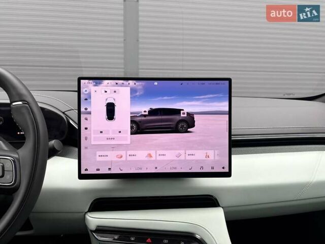 Зелений Zeekr 001, об'ємом двигуна 0 л та пробігом 11 тис. км за 37400 $, фото 15 на Automoto.ua