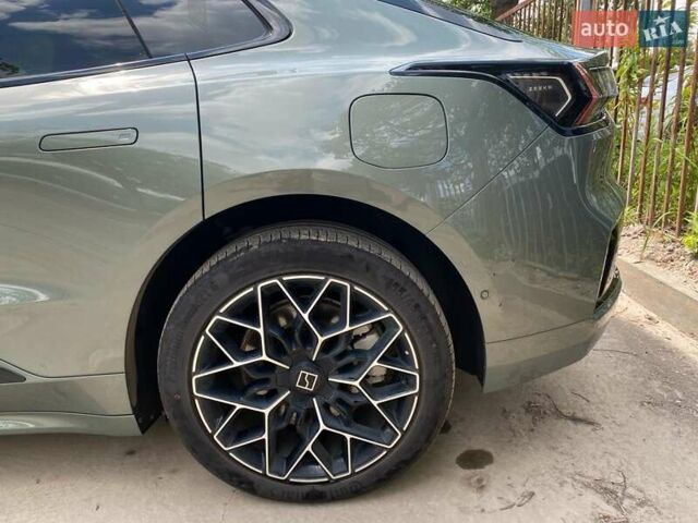 Зеленый Zeekr 001, объемом двигателя 0 л и пробегом 15 тыс. км за 45500 $, фото 13 на Automoto.ua