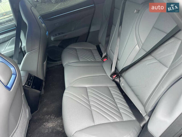 Zeekr 001 2024 в Львове на Automoto.ua Зеленый Zeekr 001, объемом двигателя 0 л и пробегом 25 тыс. км за 44300 $, фото 6 на Automoto.ua