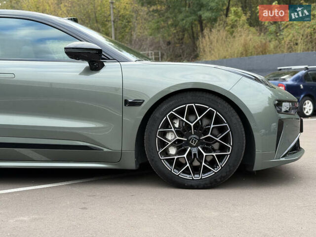 Zeekr 001 2024 у Києві на Automoto.ua Зелений Zeekr 001, об'ємом двигуна 0 л та пробігом 14 тис. км за 44999 $, фото 2 на Automoto.ua