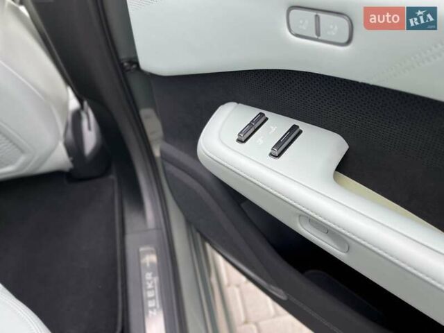 Зеленый Zeekr 001, объемом двигателя 0 л и пробегом 12 тыс. км за 46000 $, фото 11 на Automoto.ua