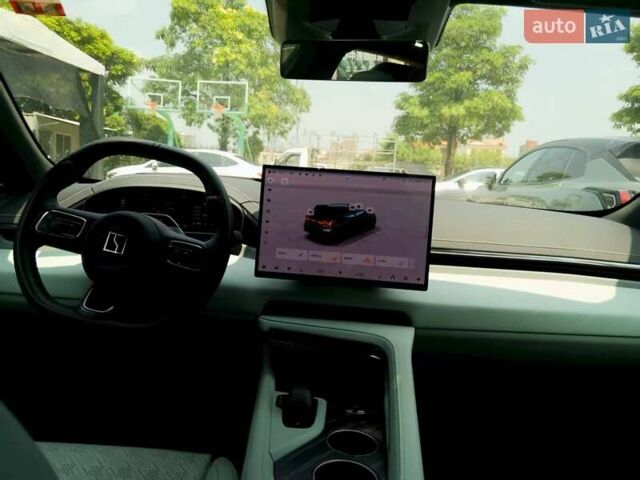 Зеленый Zeekr 001, объемом двигателя 0 л и пробегом 10 тыс. км за 41500 $, фото 9 на Automoto.ua