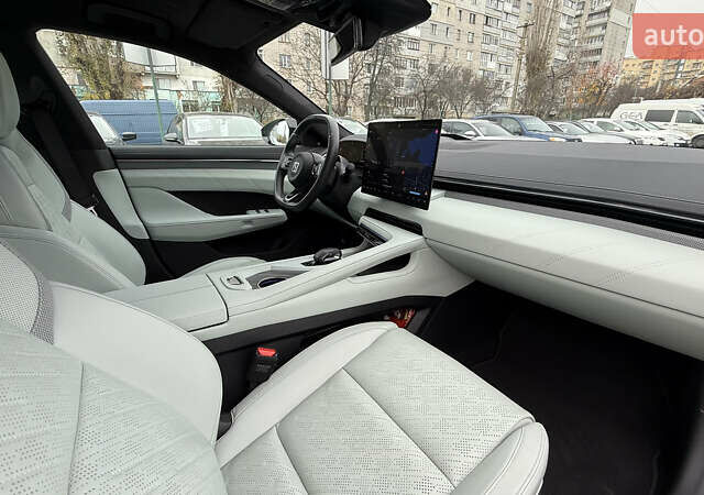 Зелений Zeekr 001, об'ємом двигуна 0 л та пробігом 8 тис. км за 40000 $, фото 34 на Automoto.ua