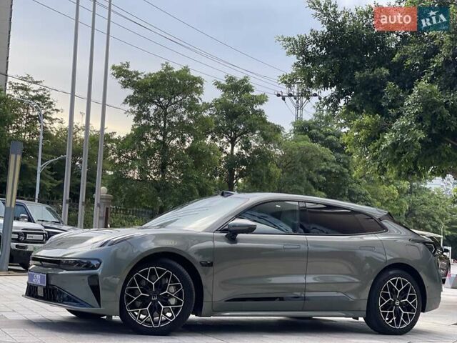 Zeekr 001 2024 у Одесі на Automoto.ua Зелений Zeekr 001, об'ємом двигуна 0 л та пробігом 13 тис. км за 45800 $, фото 1 на Automoto.ua