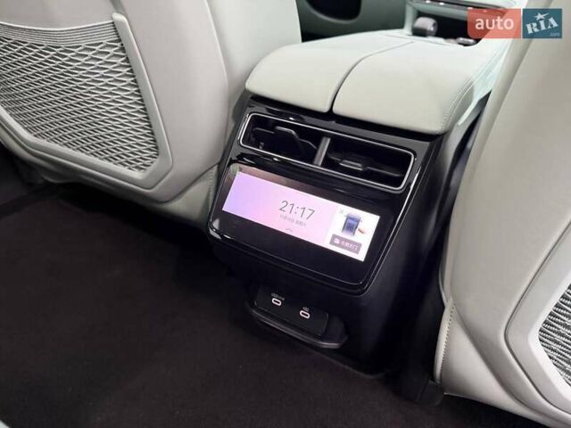 Зелений Zeekr 001, об'ємом двигуна 0 л та пробігом 13 тис. км за 46000 $, фото 33 на Automoto.ua