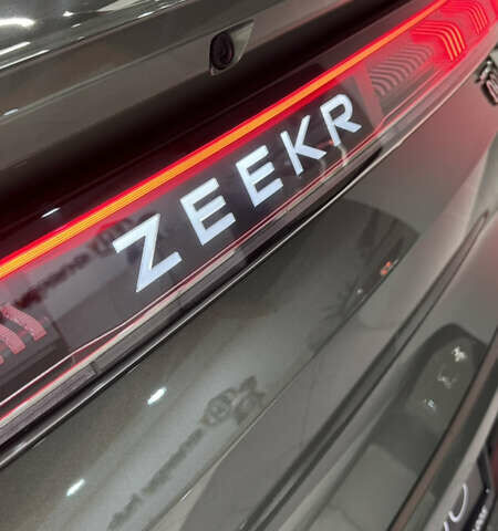 Зеленый Zeekr 001, объемом двигателя 0 л и пробегом 13 тыс. км за 38500 $, фото 4 на Automoto.ua