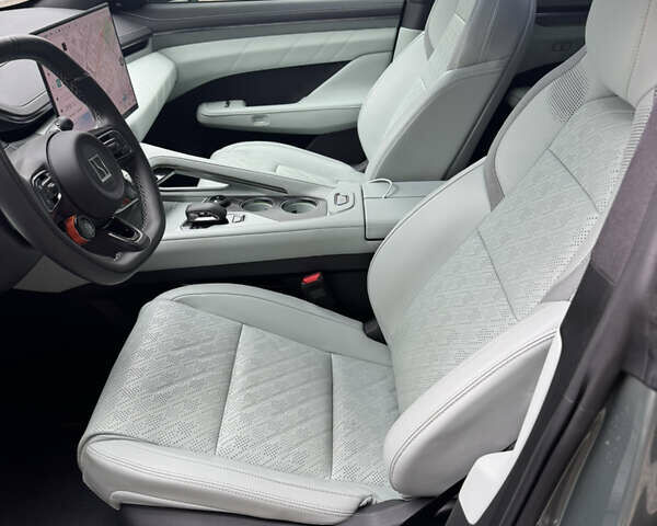 Zeekr 001 2024 в Киеве на Automoto.ua Зеленый Zeekr 001, объемом двигателя 0 л и пробегом 11 тыс. км за 49000 $, фото 7 на Automoto.ua