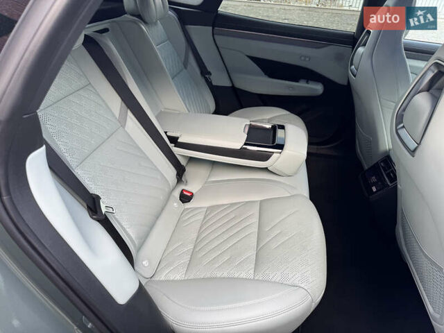 Зелений Zeekr 001, об'ємом двигуна 0 л та пробігом 13 тис. км за 42500 $, фото 13 на Automoto.ua