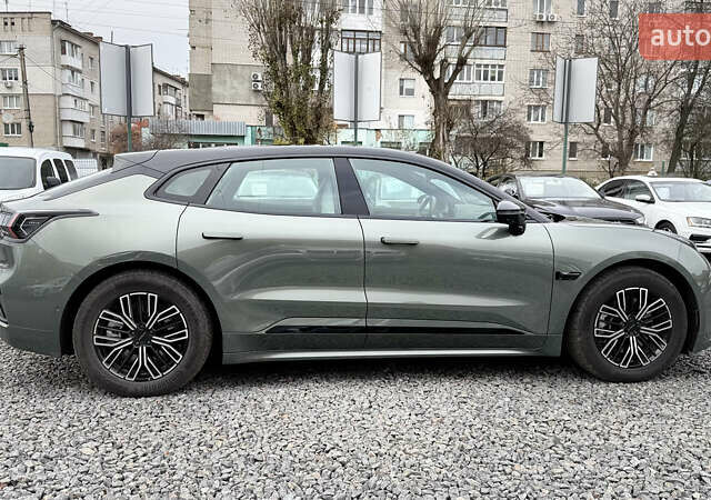 Зелений Zeekr 001, об'ємом двигуна 0 л та пробігом 8 тис. км за 40000 $, фото 13 на Automoto.ua