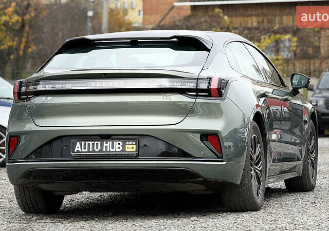 Зелений Zeekr 001, об'ємом двигуна 0 л та пробігом 8 тис. км за 40000 $, фото 12 на Automoto.ua