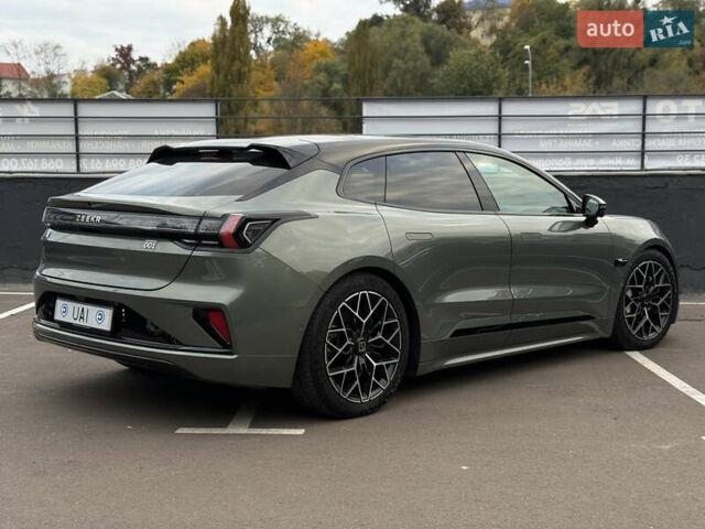 Zeekr 001 2024 у Києві на Automoto.ua Зелений Zeekr 001, об'ємом двигуна 0 л та пробігом 14 тис. км за 44999 $, фото 10 на Automoto.ua