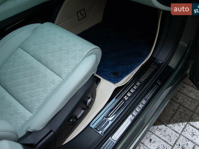 Зелений Zeekr 001, об'ємом двигуна 0 л та пробігом 31 тис. км за 45300 $, фото 19 на Automoto.ua