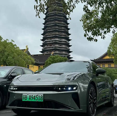 Зеленый Zeekr 001, объемом двигателя 0 л и пробегом 1 тыс. км за 49200 $, фото 1 на Automoto.ua