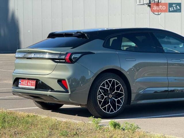 Зелений Zeekr 001, об'ємом двигуна 0 л та пробігом 9 тис. км за 44450 $, фото 3 на Automoto.ua