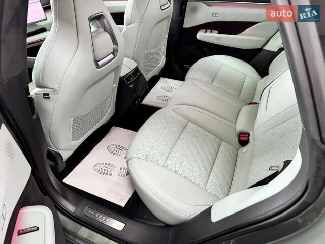 Зеленый Zeekr 001, объемом двигателя 0 л и пробегом 1 тыс. км за 40599 $, фото 17 на Automoto.ua