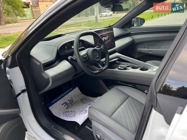 Зеленый Zeekr 001, объемом двигателя 0 л и пробегом 1 тыс. км за 41800 $, фото 10 на Automoto.ua
