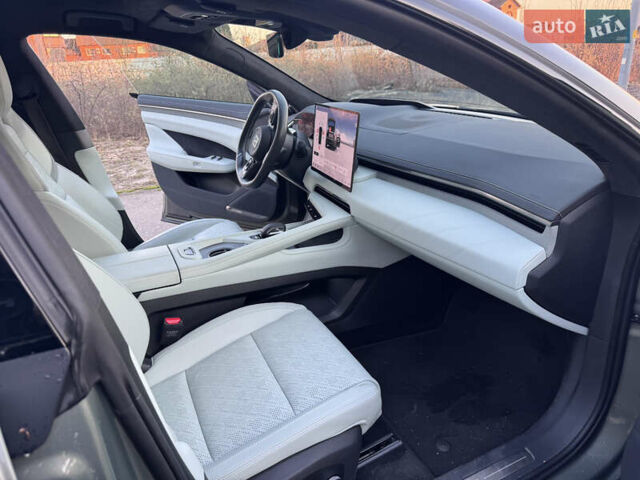 Зелений Zeekr 001, об'ємом двигуна 0 л та пробігом 11 тис. км за 49500 $, фото 34 на Automoto.ua