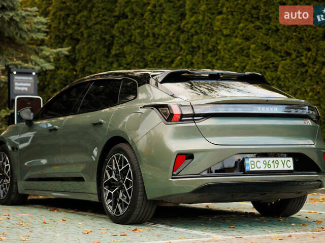 Зелений Zeekr 001, об'ємом двигуна 0 л та пробігом 39 тис. км за 37800 $, фото 10 на Automoto.ua