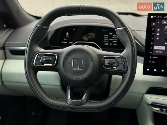 Зелений Zeekr 001, об'ємом двигуна 0 л та пробігом 13 тис. км за 42500 $, фото 18 на Automoto.ua