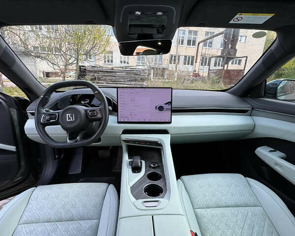 Zeekr 001 2024 в Хмельницком на Automoto.ua Зеленый Zeekr 001, объемом двигателя 0 л и пробегом 17 тыс. км за 37900 $, фото 27 на Automoto.ua