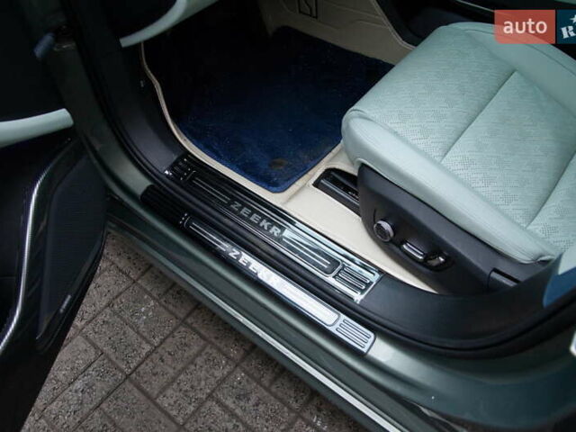 Зелений Zeekr 001, об'ємом двигуна 0 л та пробігом 31 тис. км за 45300 $, фото 17 на Automoto.ua