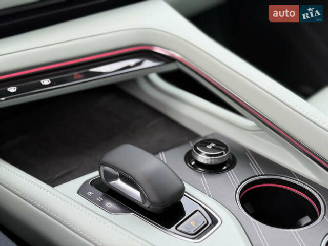 Zeekr 001 2024 у Києві на Automoto.ua Зелений Zeekr 001, об'ємом двигуна 0 л та пробігом 14 тис. км за 44999 $, фото 22 на Automoto.ua