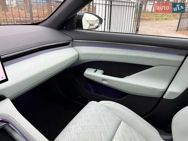 Зелений Zeekr 001, об'ємом двигуна 0 л та пробігом 13 тис. км за 46000 $, фото 50 на Automoto.ua