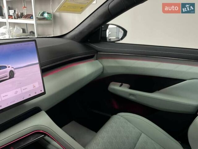 Зеленый Zeekr 001, объемом двигателя 0 л и пробегом 1 тыс. км за 40599 $, фото 15 на Automoto.ua