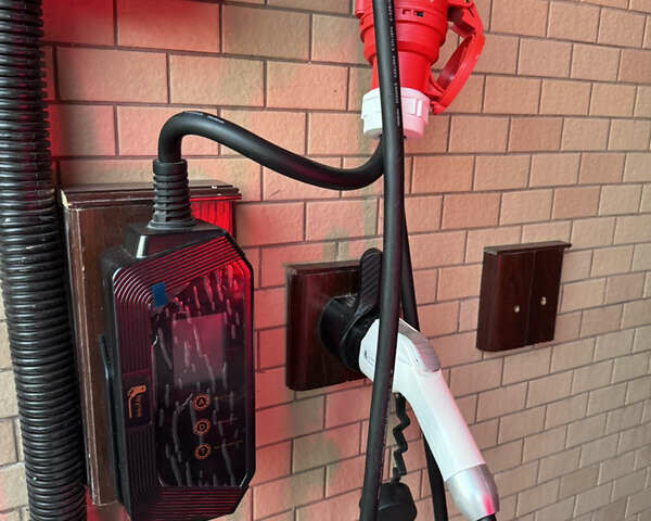 Зелений Zeekr 001, об'ємом двигуна 0 л та пробігом 11 тис. км за 49500 $, фото 47 на Automoto.ua