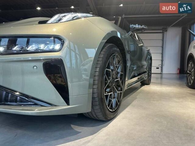 Зеленый Zeekr 001, объемом двигателя 0 л и пробегом 1 тыс. км за 39900 $, фото 1 на Automoto.ua