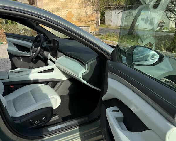 Zeekr 001 2024 в Хмельницком на Automoto.ua Зеленый Zeekr 001, объемом двигателя 0 л и пробегом 17 тыс. км за 37900 $, фото 33 на Automoto.ua