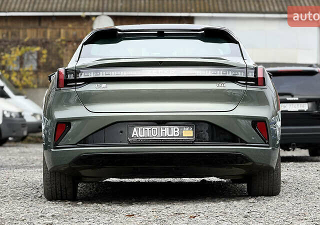 Зелений Zeekr 001, об'ємом двигуна 0 л та пробігом 8 тис. км за 40000 $, фото 10 на Automoto.ua
