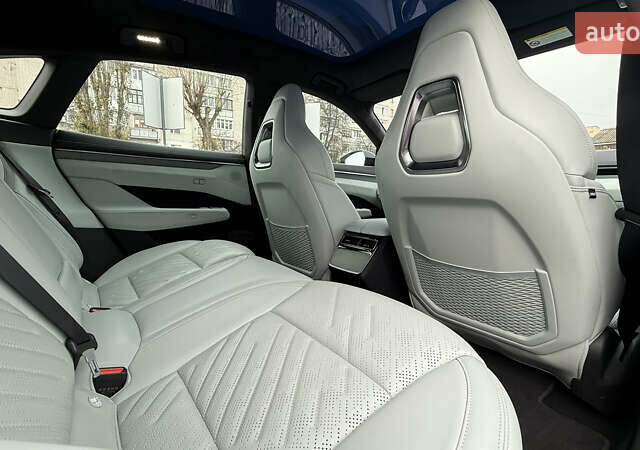 Зелений Zeekr 001, об'ємом двигуна 0 л та пробігом 8 тис. км за 40000 $, фото 31 на Automoto.ua